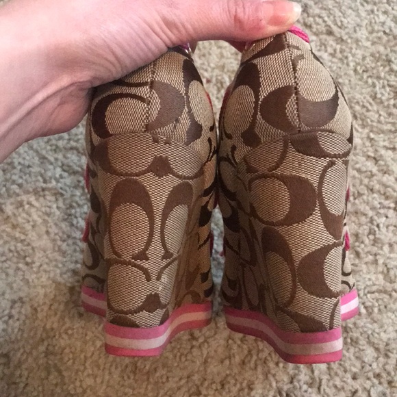 COACH Monogram Tena Khaki Pink Fuchsia Wedge heels - Picture 4 of 6